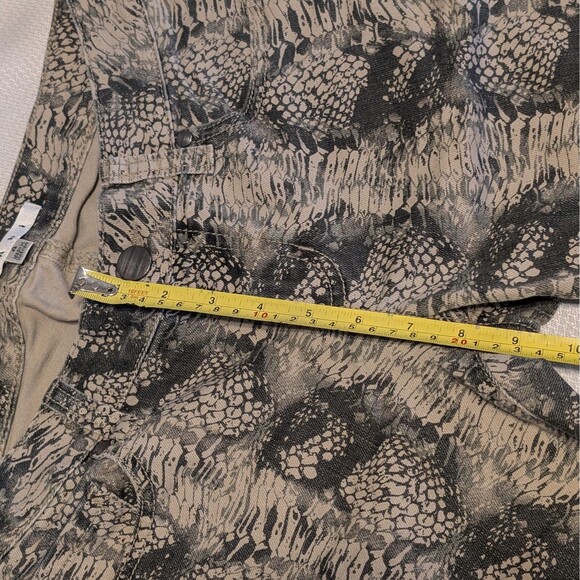 CAbi Womens Size 4 Style #958 Diamondback Snake Reptile Print Super Skinny Jeans - Picture 8 of 10